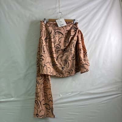Reverse Womens Size 8 / S Wrap Skirt Tan / Floral BNWT
