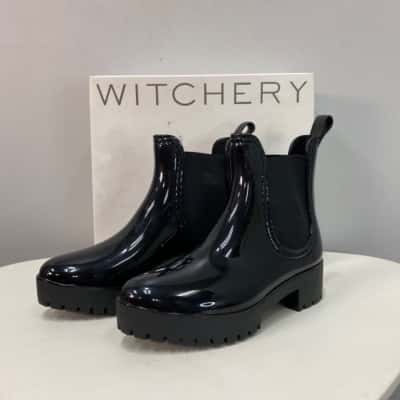 Witchery Womens  Size 36 / 5-5.5 PVC Boots Black  