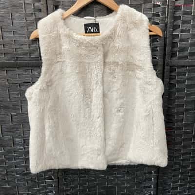 Zara Kids  Size 11 Jackets Beige Faux Fur