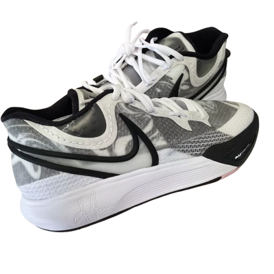Nike Womens  Size 43 Trainers Black  / White 