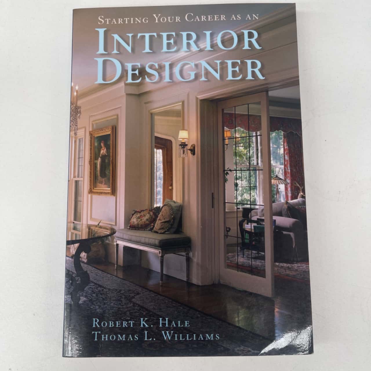 Starting your career as an Interior Designer (s)