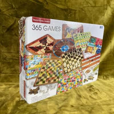 365 GAMES in Large Tin Case. New