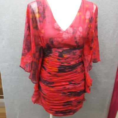 Honey & Beau red watercolour rouched lined size 8 silk dress