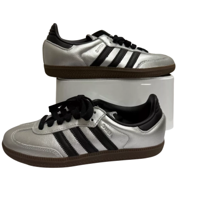 Adidas Womens  Size 6 Sneakers Black  / Silver 