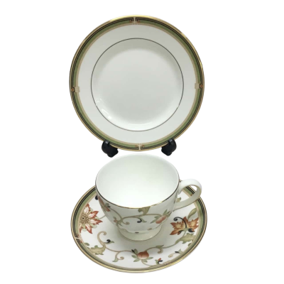 Three Piece Wedgwood Oberon Leigh Accent Cup & Saucer Set With Gold Trim