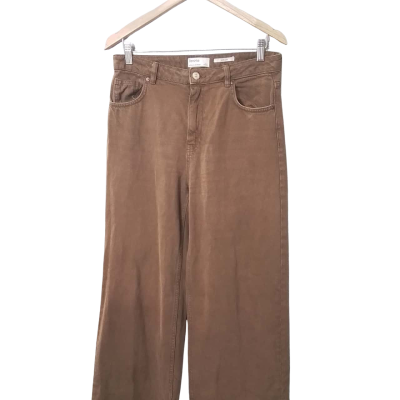 Bershka Womens Size 8 High-Waisted Jeans / Wide Leg Jeans Brown 