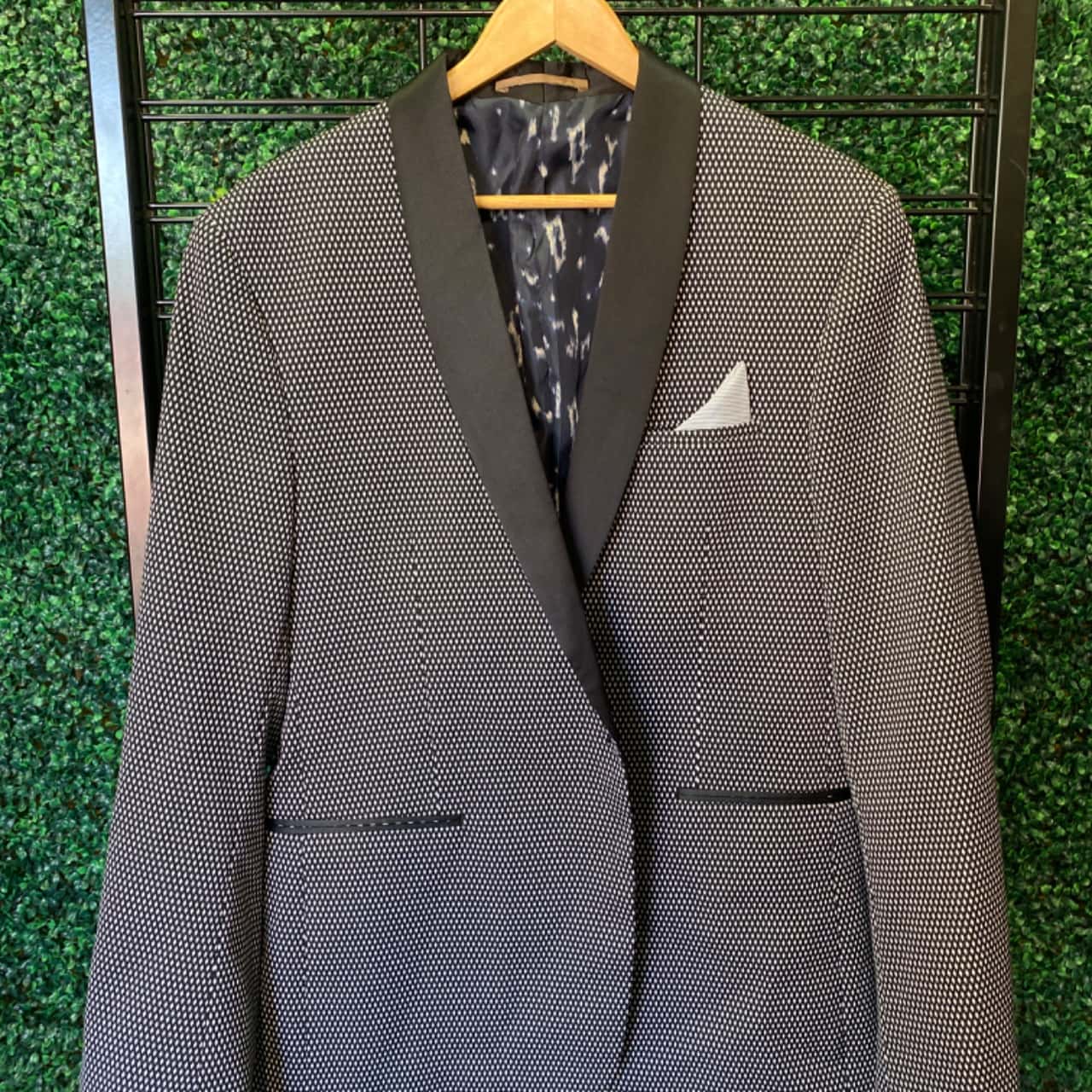 Politix Mens Size XXL Suit Jacket Black / White