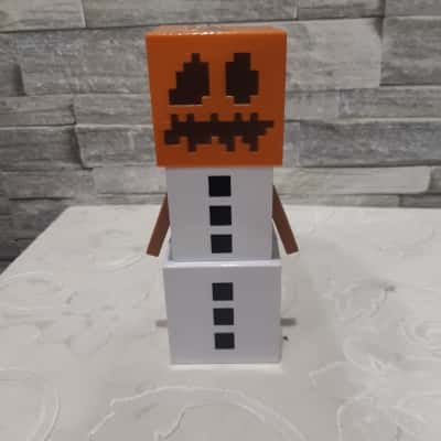 Minecraft Snowman Figure 