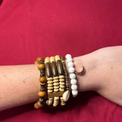  Women's Set of 4 Wooden Beads Bracelets