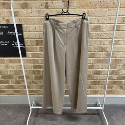 Review Womens Scarlett pants Size 16 