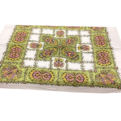 Vintage White Table Cloth With Floral Pattern 110 x 220 cm 