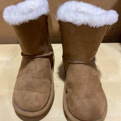 UGG Short Boots Kids  Size 2 Brown 