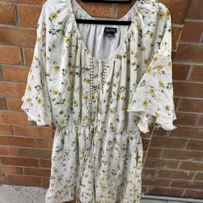 City Chic Womens  Size M Midi Dress Floral 