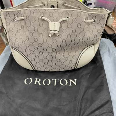 Oroton Handbag Beige / Brown 