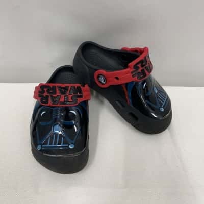 Crocs Kids Star Wars Size 8 Black Red