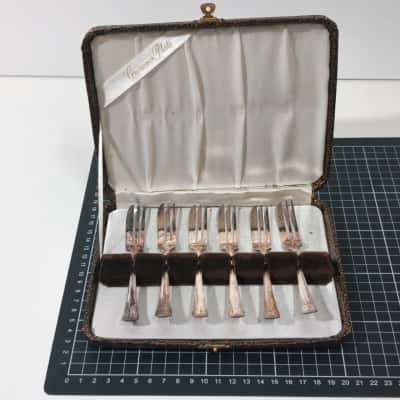 Vintage Grosvenor Plate Silver Plated Cake / Pastry Forks - Boxed Set of 6