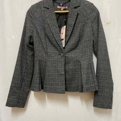 Review Womens Size 8 Jacket Grey 