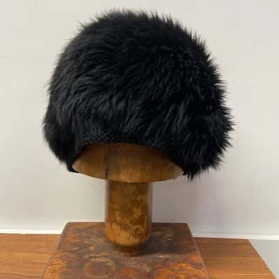 Beautiful vintage Lord and Taylor black shaggy fur hat with woollen band