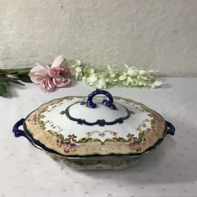 Vintage Ridgway Verona Floral Pattern Royal Semi Porcelain Lidded Serving Dish