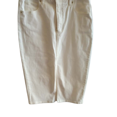 Near-New Witchery Denim Pencil Skirt – Off White – Size 10