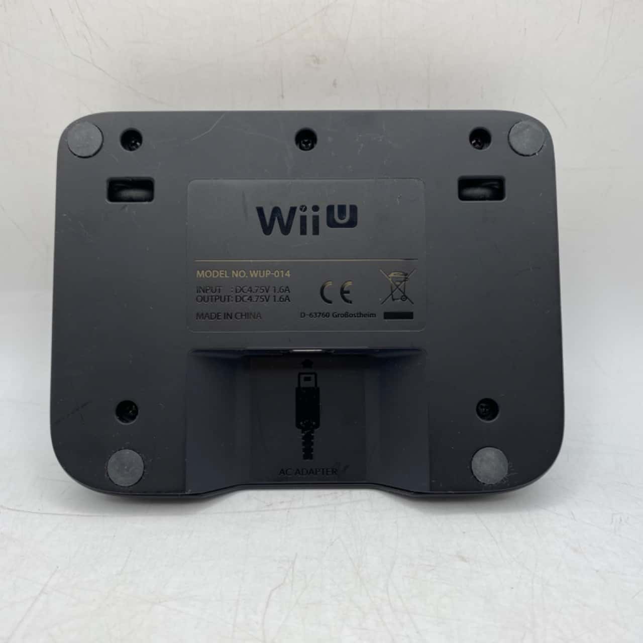 Wii U Console + Gamepad and Sensor Bar (Includes Power Plugs and 1x