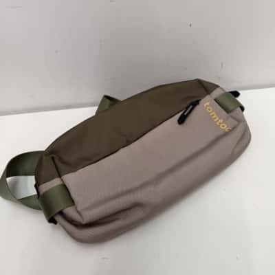 Tomtoc Sling Bag Green 