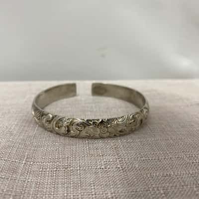 Women's Pure Silver (Asian Language Markings) Cuff