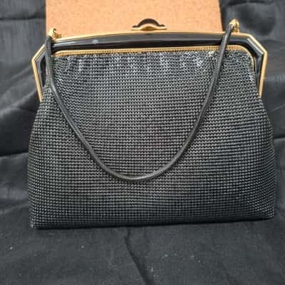  Womens Handbag Black  / Gold 