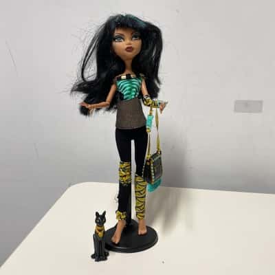 Cleo De Nile Monster High Doll