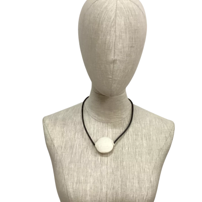  Jan Roebuck Ceramic Birds on A Wire Necklace Off White 