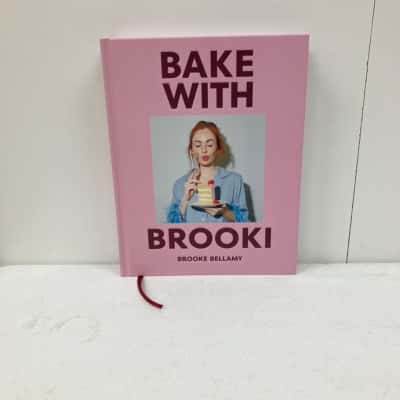 Bake With Brooki 