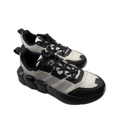 Adidas Kids  Size 5 Shoes Black  / White 