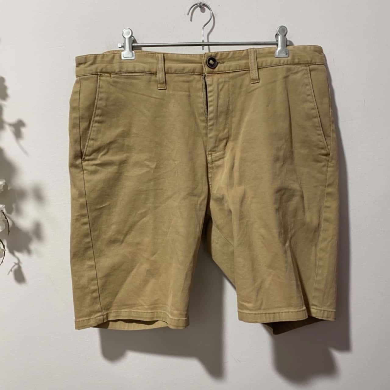 Billabong Mens Size 32 Shorts