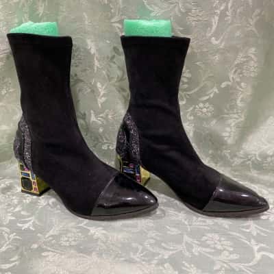  Womens  Size 37 Boots Black  