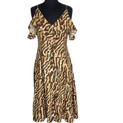 Witchery Womens  Size 6 Animal print 