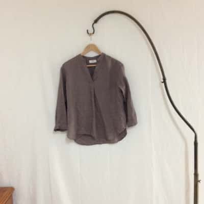 Uniquo  Women's Size XS Long Sleeve Top Brown 