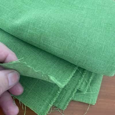 Green Mixed Fibre Linen Look 148 x 156 aprox   Fab2