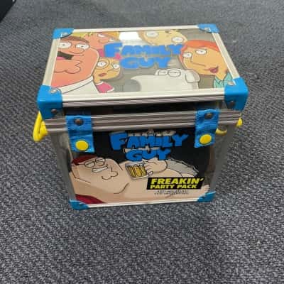 Family Guy: Freakin' Party Pack.(s)