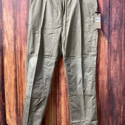 Elwood Mens  Size 42 work pants new 