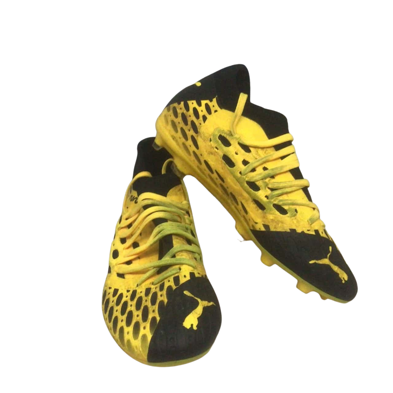 Puma Furure Kids Sports Cleats Size 2 (UK) 3 (US) Shoes Yellow & Black (s)