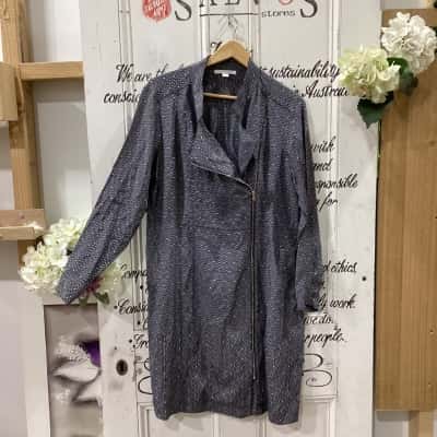 Trenery Brand! NWOT 100% SILK FRONT ZIPPER ACCENTED MIDI DRESS! Womens  Size 14 Long Sleeve Dress / Midi Dress Blue / Pattern 