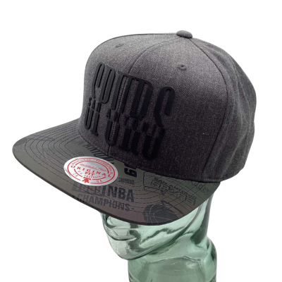 Mitchell & Ness Mens Cap Grey “San Antonio Spurs”