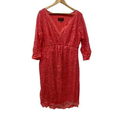  Tiffany Rose  Size 6 /14 Cocktail /Lace Dress Pink  