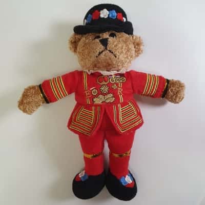 Royal Beefeater Tower Of London Guard Plush Toy 28cm