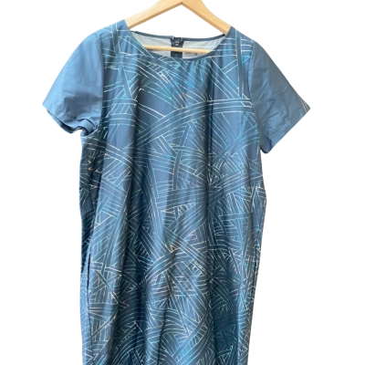 ELK Size M Short Sleeve Dress Grey / Pattern 