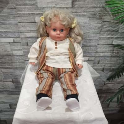 Vintage Collectable Doll 