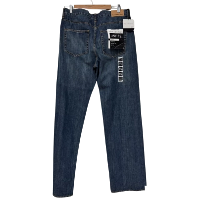 BNWT Calvin Klein Jeans Mid Rise Relaxed Leg  Size 34 