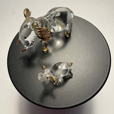 Set of 2 Glass Elephant Figurines 