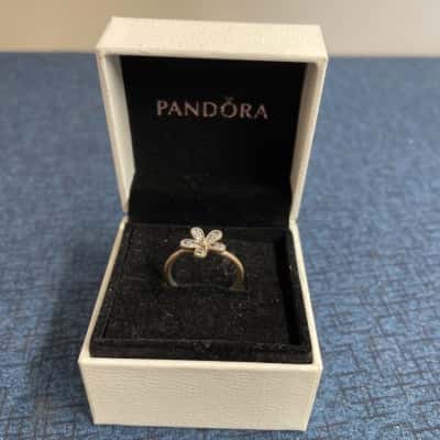Pandora Womens Flower Ring Silver 