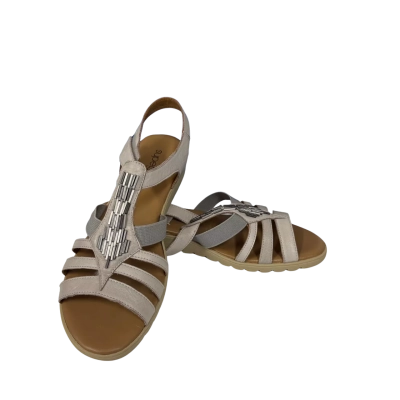 Diana Ferrari Hutchins - Size 9 